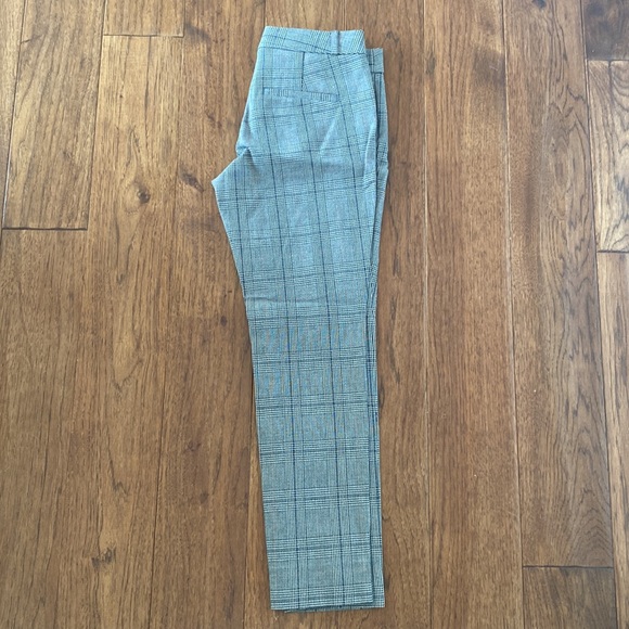 Banana Republic Plaid Trousers - Picture 2 of 4